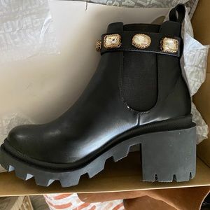 NEW Steve Madden Booties